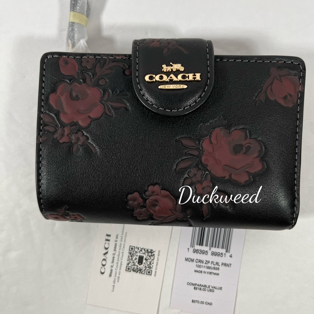 Sold ❌NWT Coach Medium Corner Zip Wallet With Floral Print
